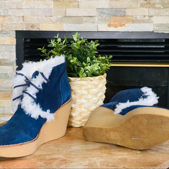 Navy Gap Suede & Shearling Gwen Ankle Boots Sz 6 - Picture 6 of 6